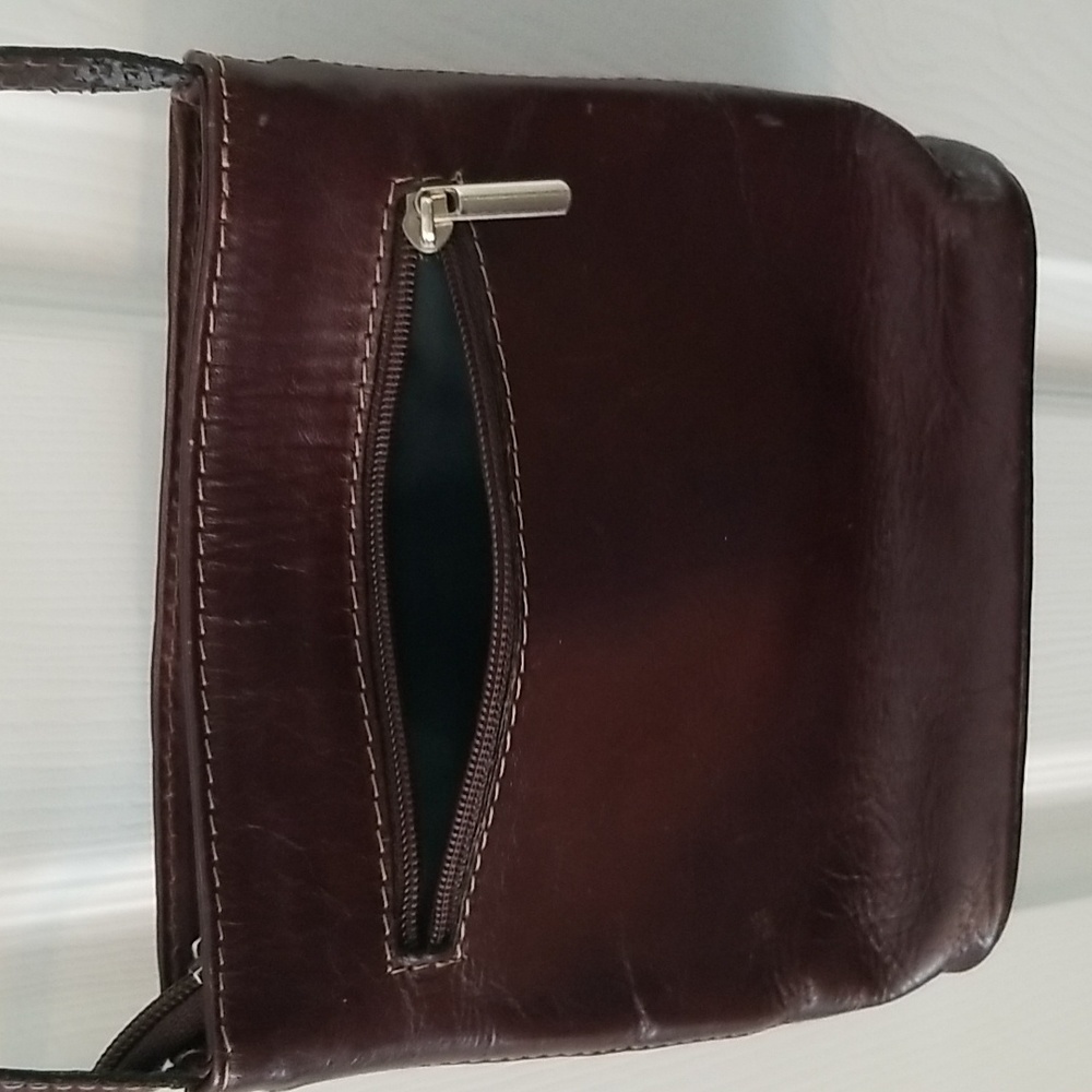 Vera Pelle dark brown crossbody purse approx 7x8 inches - Picture 8 of 15